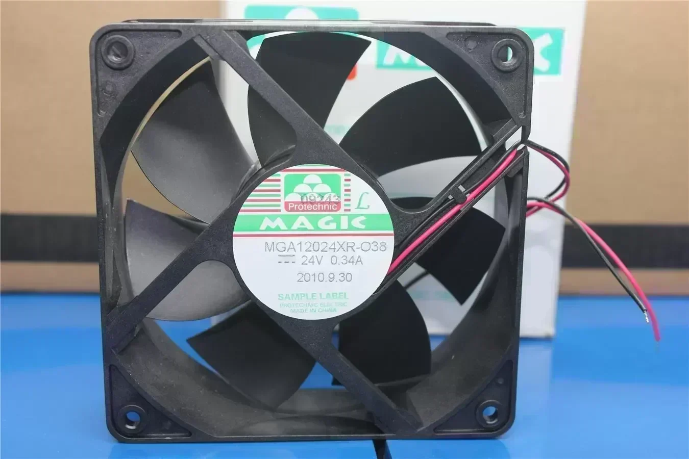 Original new MGA12024XB R-O38 12038 24V 0.34A inverter chassis small fan