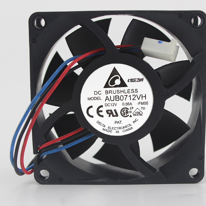 Large air volume AUB0712VH 7cm7 cm 7025 chassis cpu fan 4-pin 4-wire temperature control pwm speed