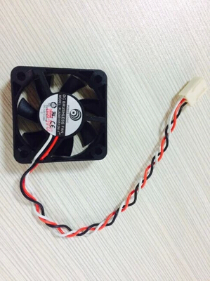 Wholesale: Nidec 70*70*15 7CM U70R12MS1BB-57T02 12V 0.11A 4 wire AC fan