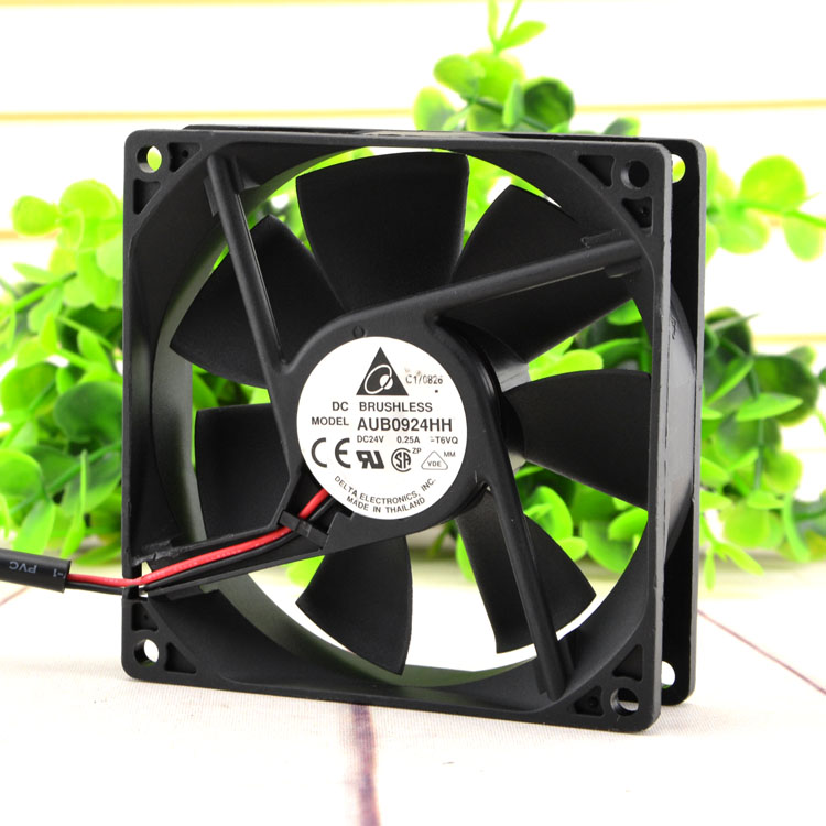 The original NMB 1606KL-04W-B59 12V 0.11A 40*40*15MM ball axial flow fan